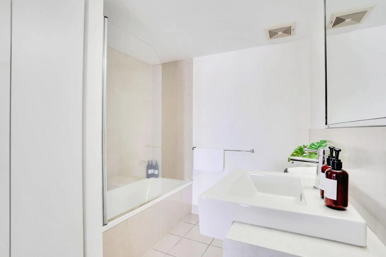 Cairns Central Apartment Australia