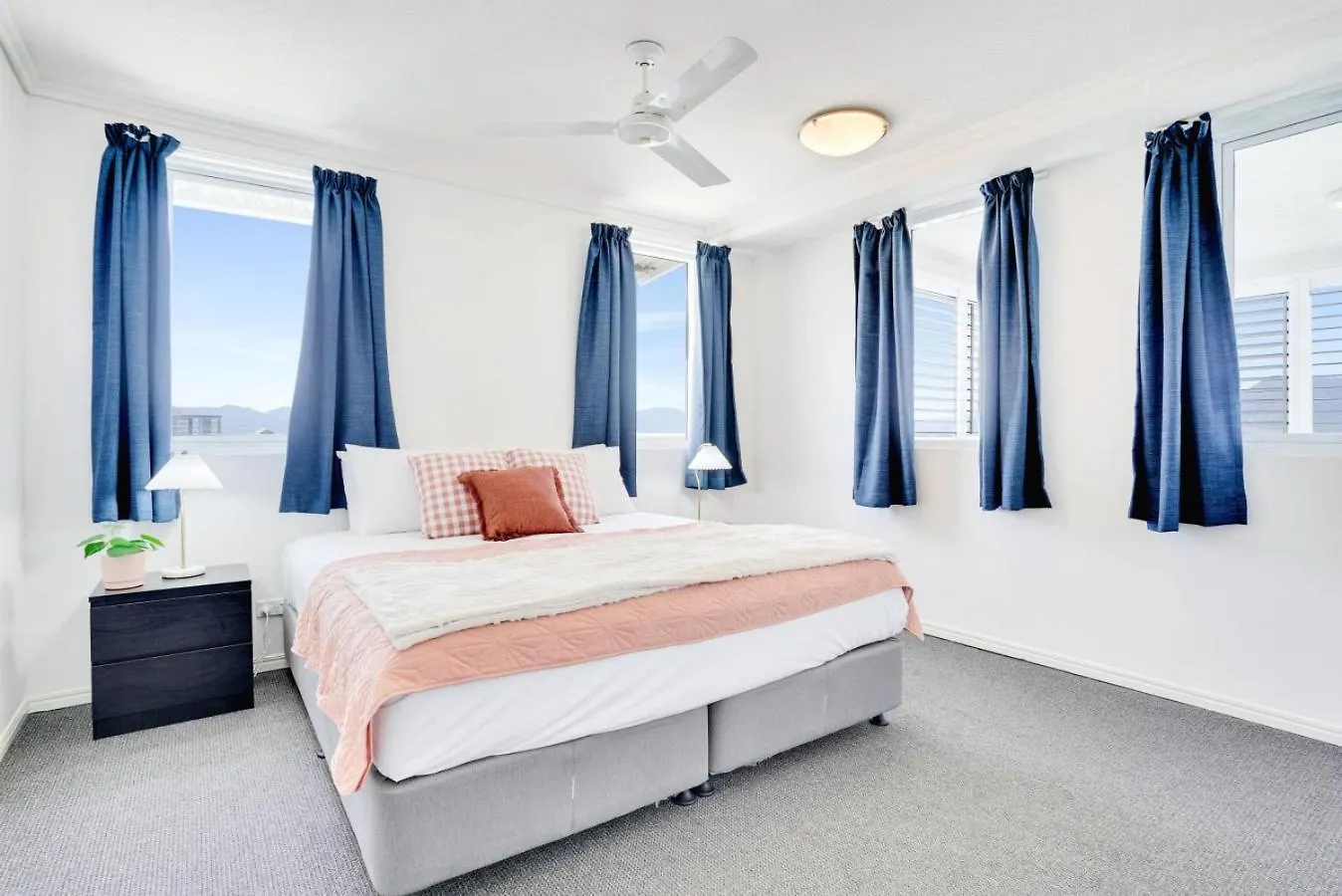 Cairns Central Apartment