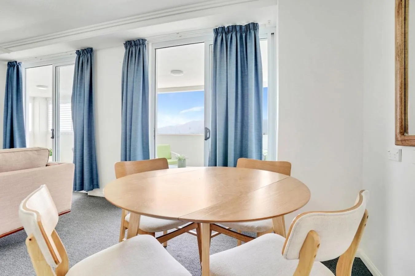 Cairns Central Apartment